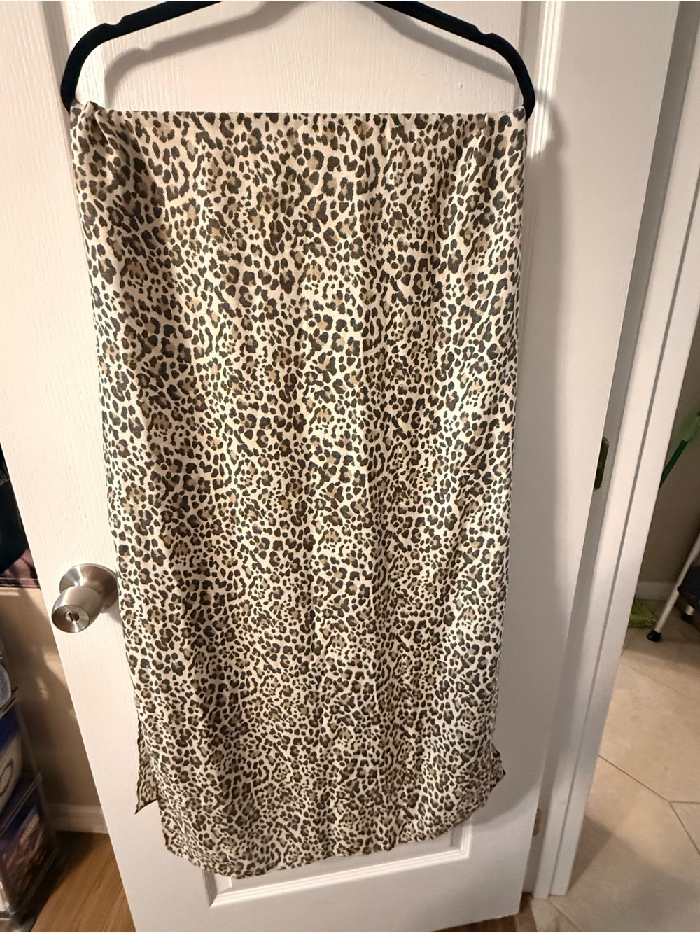 Gap Leopard Print Lightweight Scarf - Classic Animal Print NWT - Picture 3 of 6